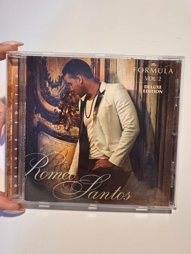 CD Romeo Santos Formula Vol. 2 Deluxe