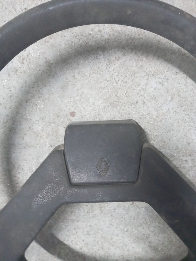 Volante Renault Clásico