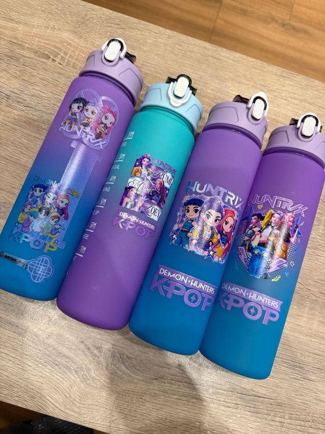 Botellas Huntrix K-POP Demon Hunters