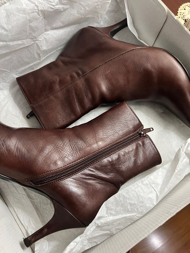 Botines de tacón de piel