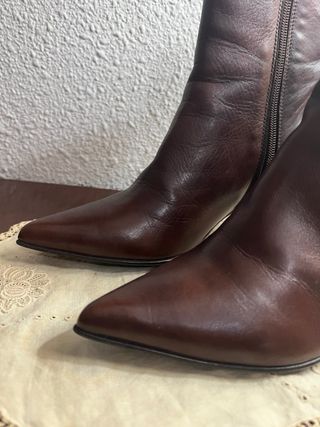 Botines de tacón de piel