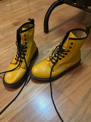 Botas Dr. Martens 1460 Amarillas