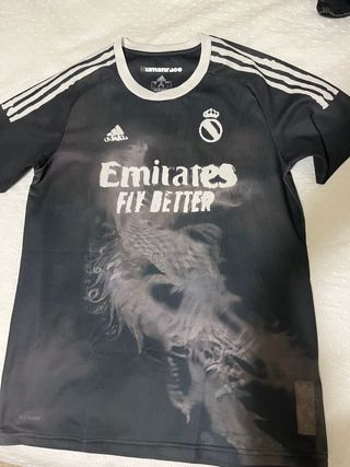 Camiseta Real Madrid Adidas Negra Dragón