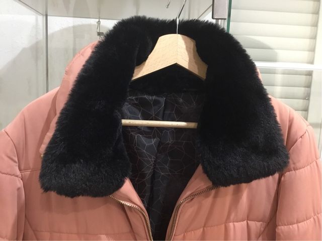 Chaqueta Desigual rosa acolchada