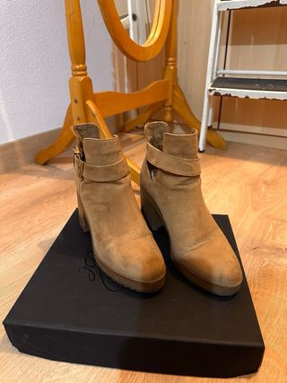 Botines Bershka Beige