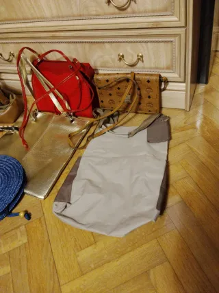 Lote Bolsos Marrón, Rojo, azul, beige y dorado