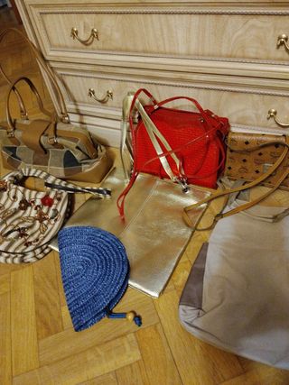Lote Bolsos Marrón, Rojo, azul, beige y dorado