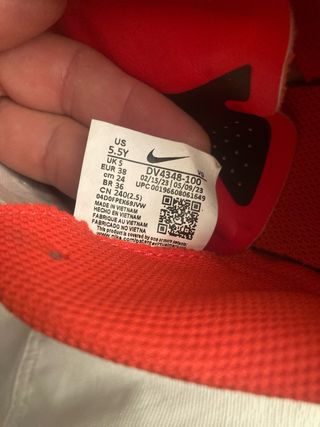 Botas fútbol niño Nike Tiempo blancas