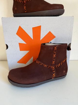 Botines Art Talla 40 Marrones