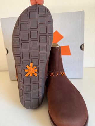 Botines Art Talla 40 Marrones