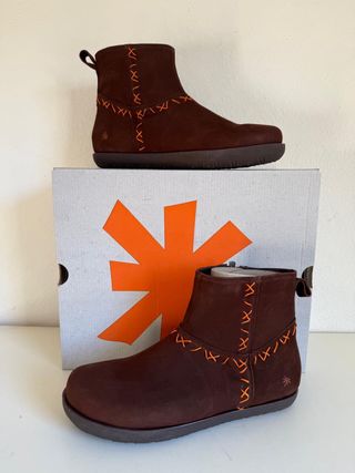 Botines Art Talla 40 Marrones