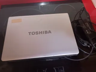Portátil Toshiba Plata