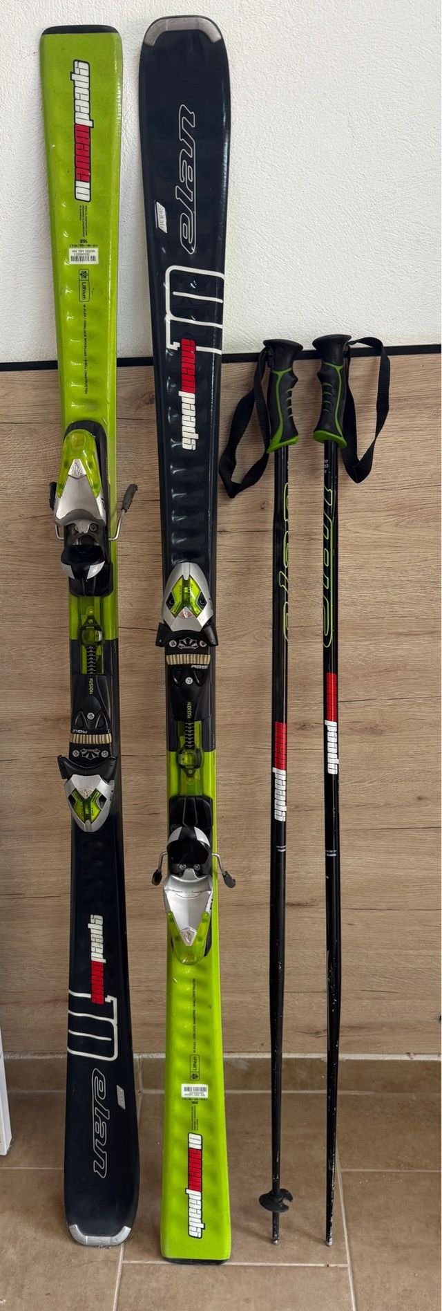 Esquís Elan Speedwave 10 con fijaciones