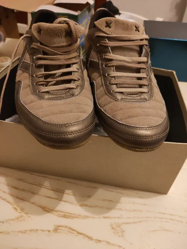 Scarpe uomo Munich beige/oro