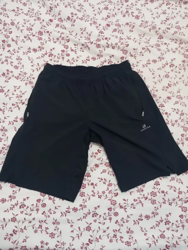 Pantalón corto deportivo DOMYOS negro