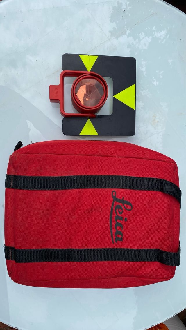 Prisma Topografía Leica