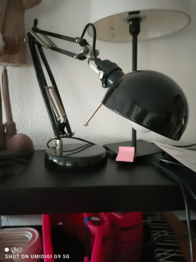 Lámpara de escritorio IKEA FORSA negra