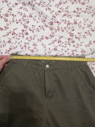 Pantalón cargo verde