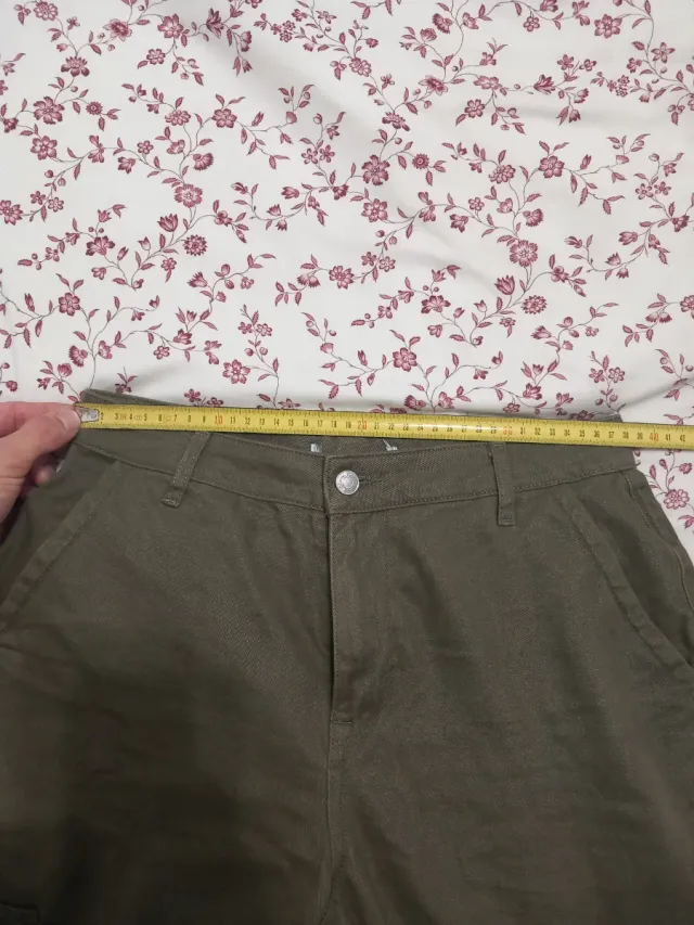 Pantalón cargo verde