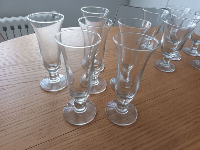 Juego 18 copas de cristal modernas sin usar