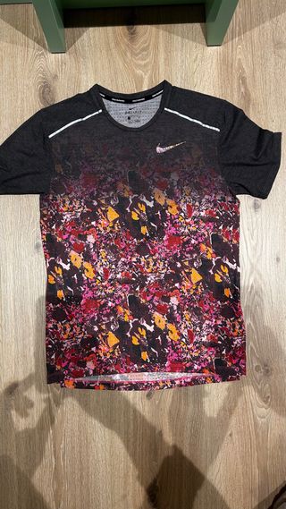 Camiseta Running Nike Dri-Fit Multicolor