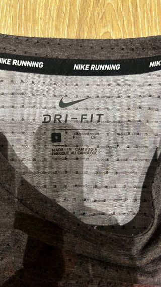 Camiseta Running Nike Dri-Fit Multicolor