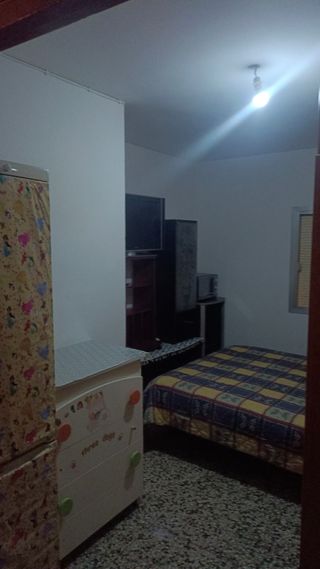 Alquilo Habitación Amueblada