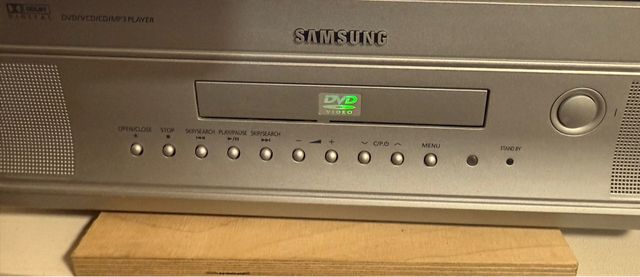 Samsung Silver TV con lettore DVD