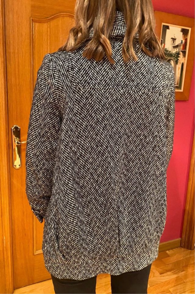 Abrigo Blanco y Negro