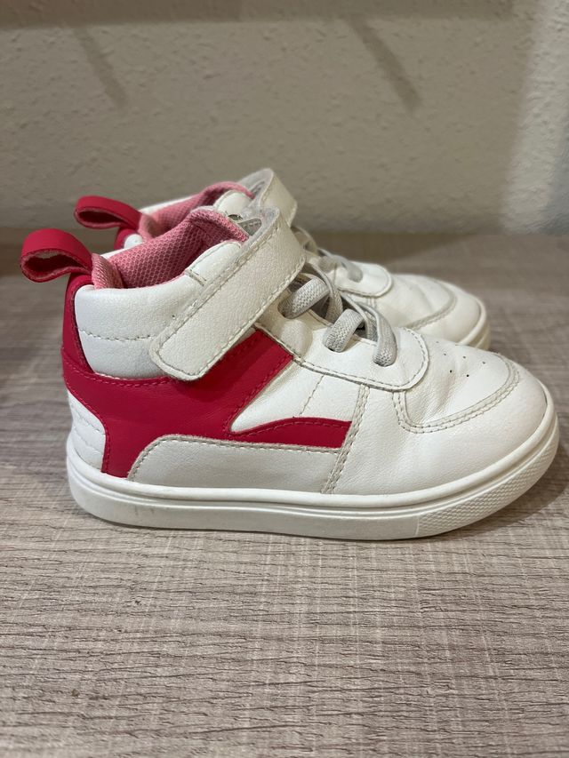 Deportivas bebé blancas y rosas talla 23