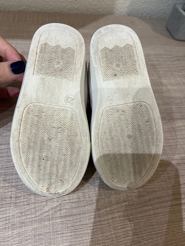 Deportivas bebé blancas y rosas talla 23