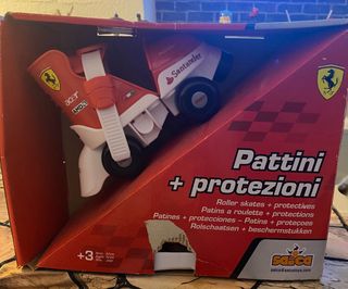 Patines Ferrari + protecciones +3 años