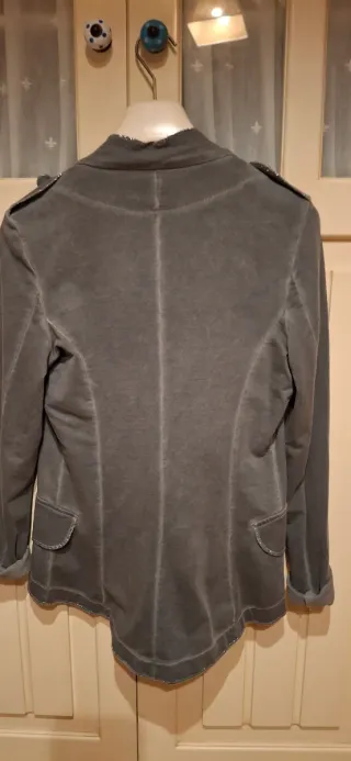 Americana terciopelo mujer gris