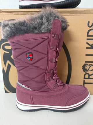 Botas de nieve Trollkids talla 36 moradas