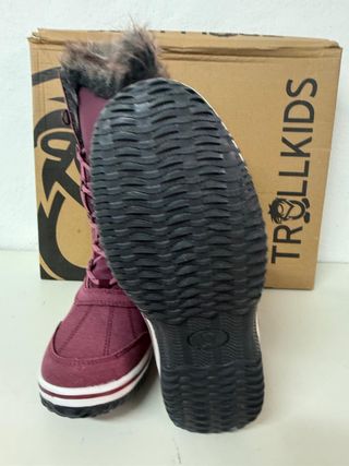 Botas de nieve Trollkids talla 36 moradas