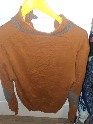 Jersey Alvarado Moreno color teja