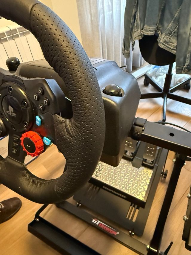 Volante y Pedales Logitech G29