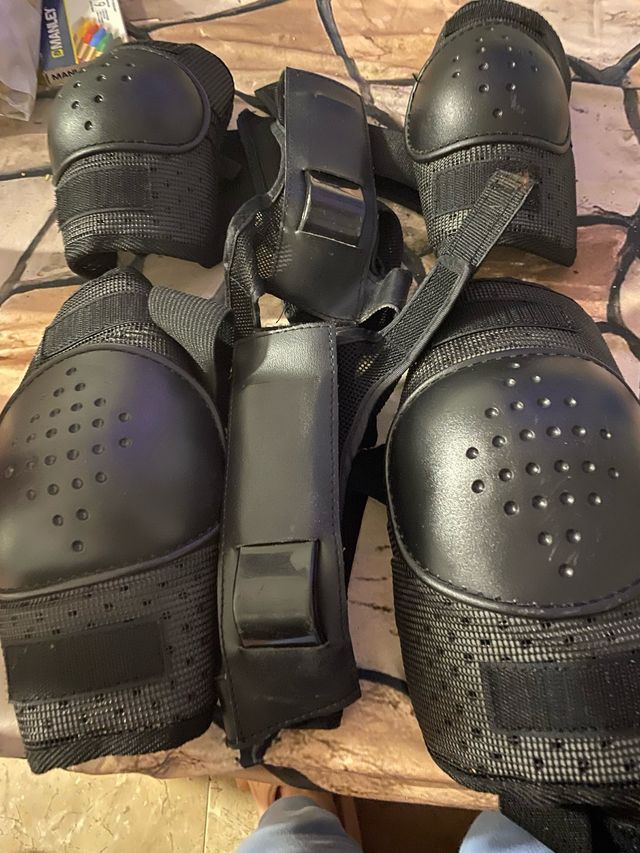 Protecciones rodillas, codos y manos