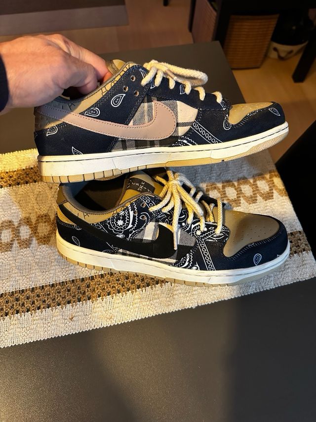 Nike Dunk Low Travis Scott Cactus Jack