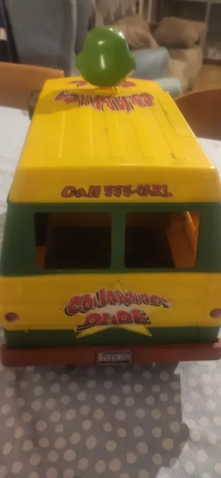 Furgoneta Tortugas Ninja COWABUNGA CARL+ Figuras