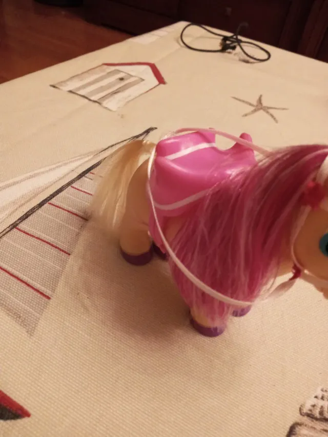 Caballo Barriguitas rosa y blanco