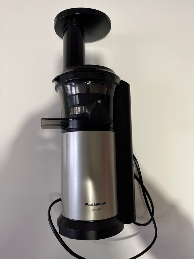 Panasonic MJ-L500 Slow Juicer