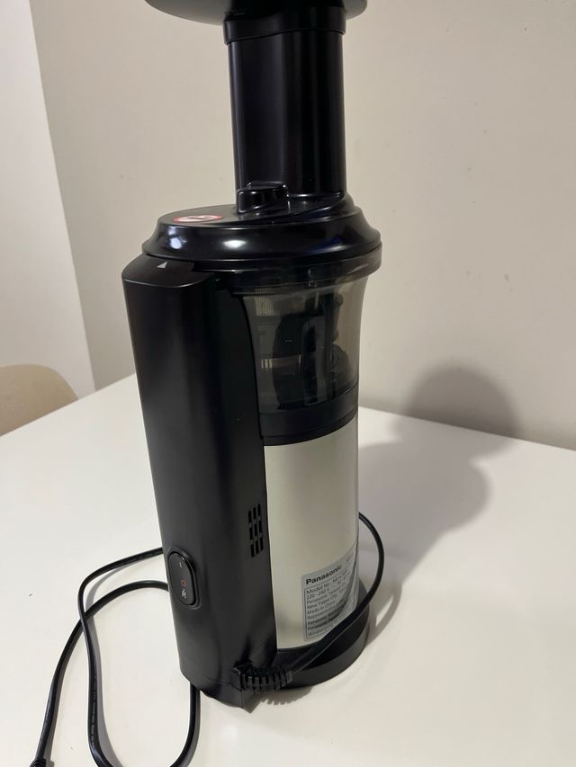 Panasonic MJ-L500 Slow Juicer