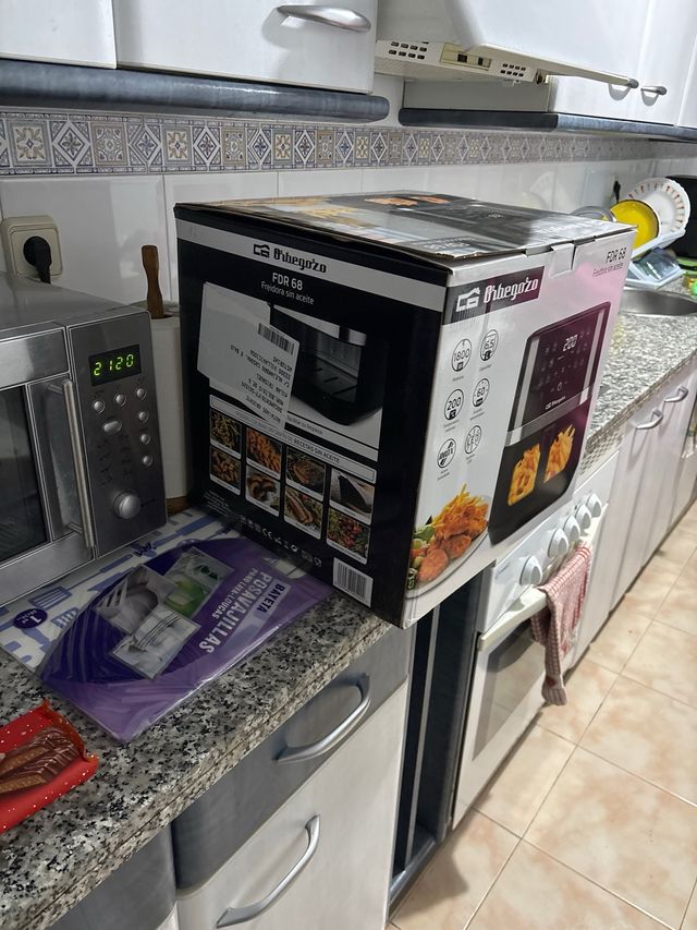 Freidora de aire Orbegozo FDR 68