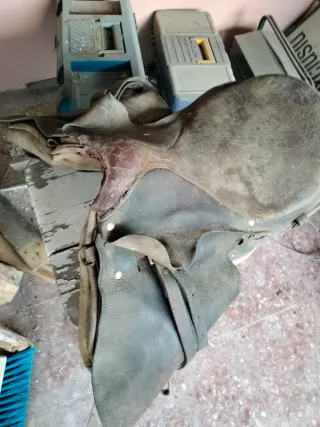 Silla de montar clásica de cuero