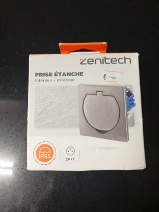 Enchufe Estanco Zenitech IP55