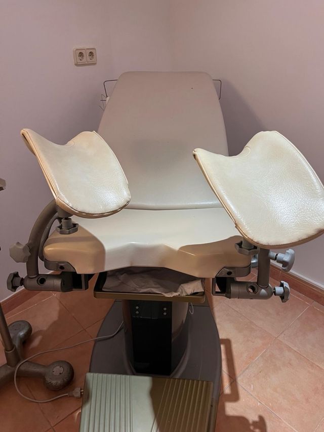 camilla de exploración ginecológica