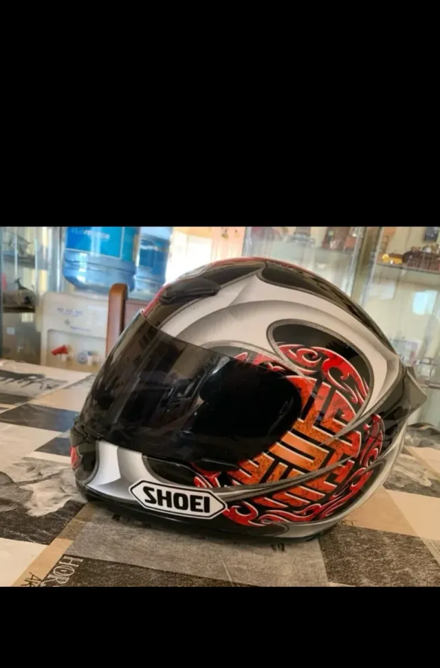 Casco Shoei Negro Rojo