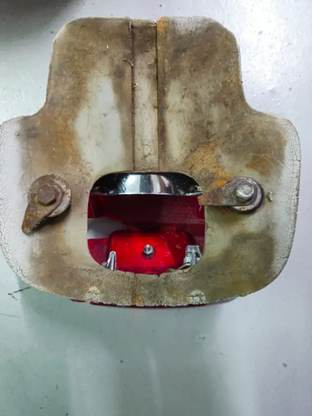 Piloto trasero Vespa 150s