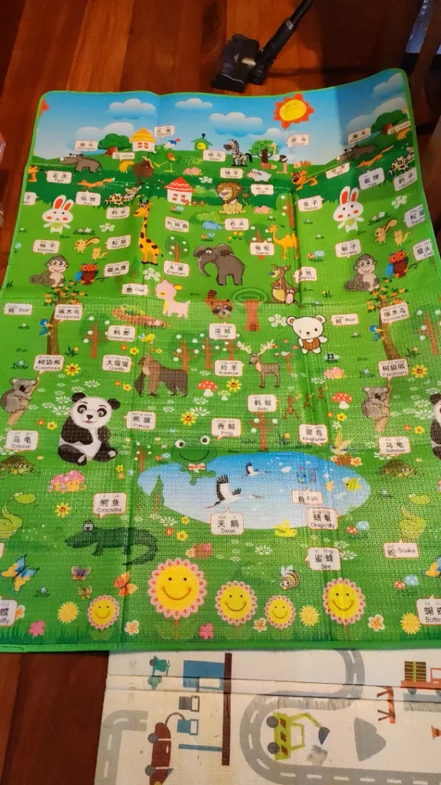 Alfombra infantil reversible con abecedario